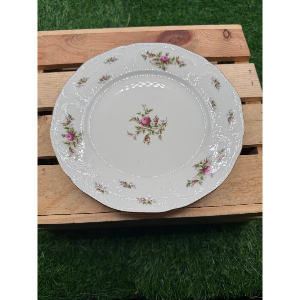 Rosen Thale Moss Rose Pattern Rose in the Middle Salad Plate- Single